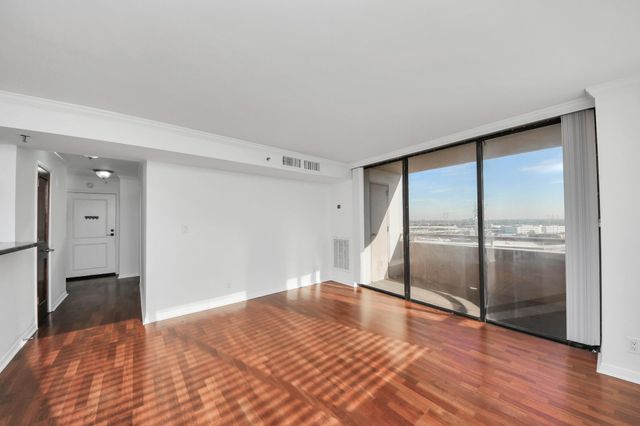 3525 Sage Road 1503, Houston, TX 77056