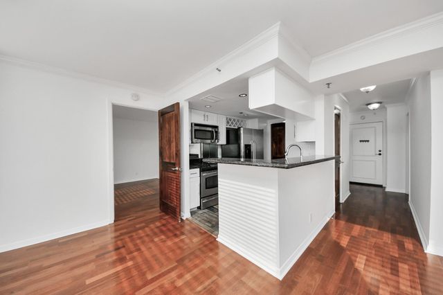 3525 Sage Road 1503, Houston, TX 77056