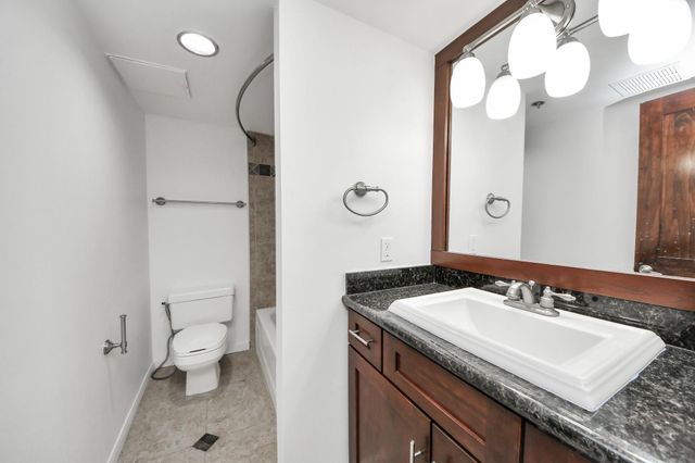 3525 Sage Road 1503, Houston, TX 77056