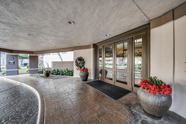 3525 Sage Road 1503, Houston, TX 77056