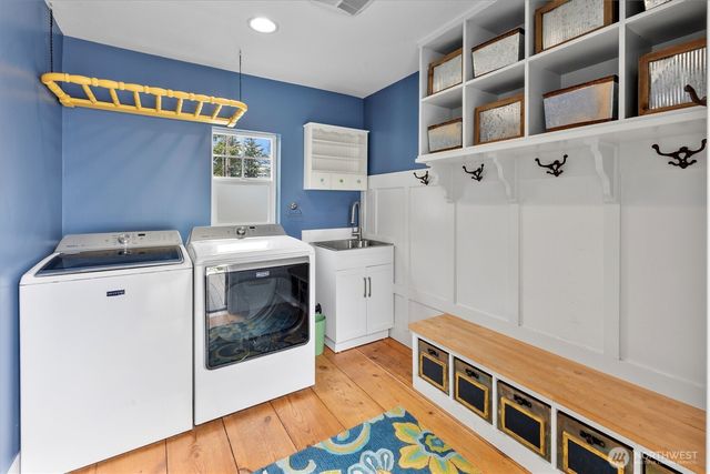 8325 Mountain Avenue SE, Snoqualmie, WA 98065
