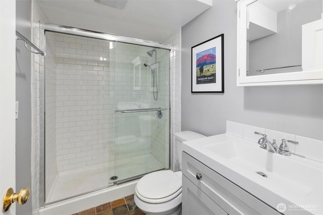 8325 Mountain Avenue SE, Snoqualmie, WA 98065