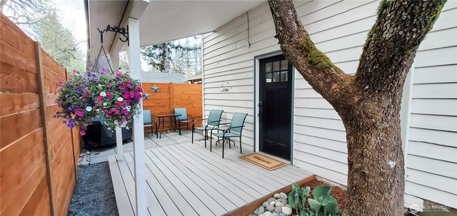 8325 Mountain Avenue SE, Snoqualmie, WA 98065