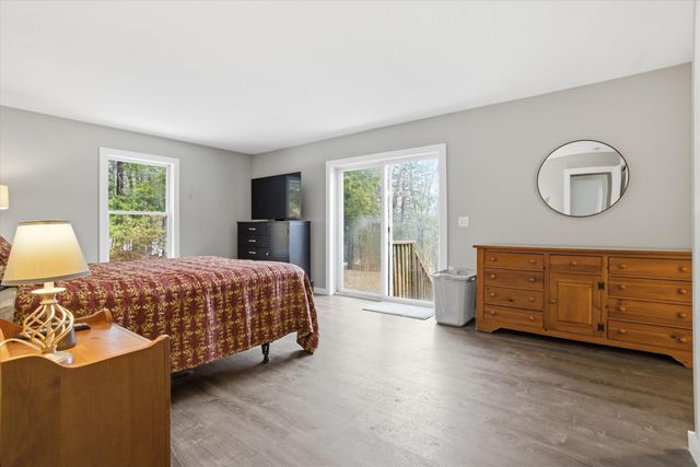 77 Second NH Turnpike, Hillsborough, NH 03244