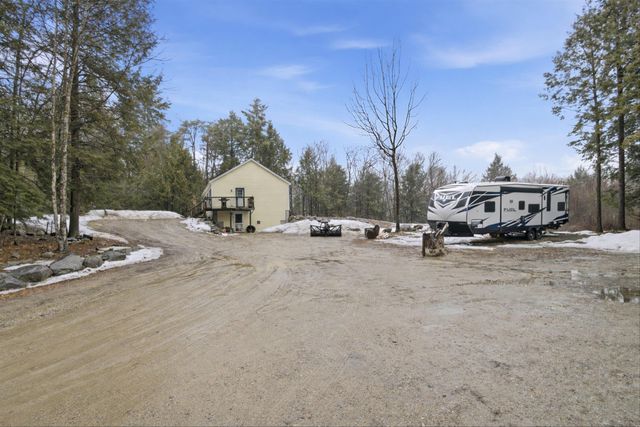 77 Second NH Turnpike, Hillsborough, NH 03244