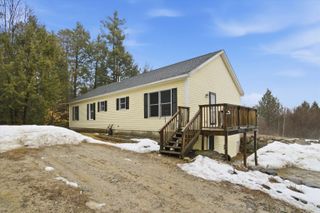 77 Second NH Turnpike, Hillsborough, NH 03244