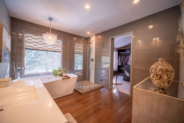 6811 W Gate Road, Roscoe, IL 61073