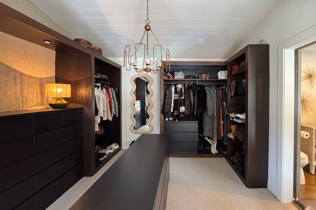 6811 W Gate Road, Roscoe, IL 61073