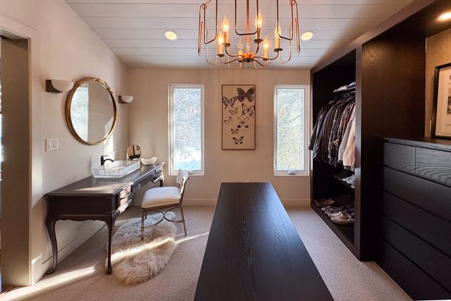 6811 W Gate Road, Roscoe, IL 61073