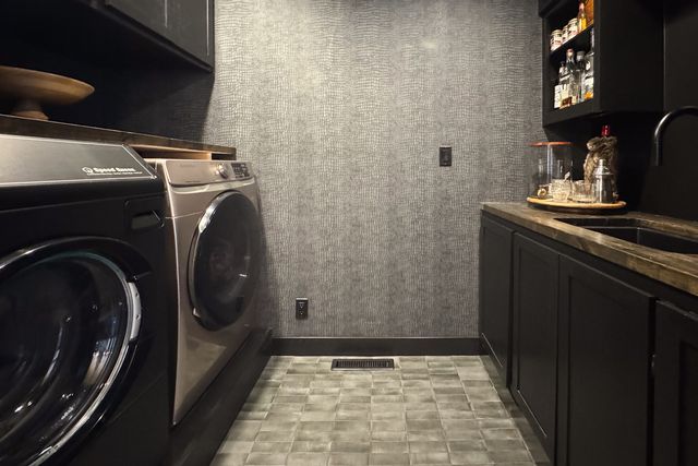 6811 W Gate Road, Roscoe, IL 61073