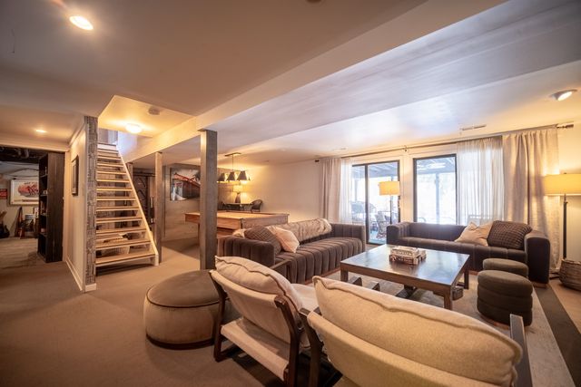 6811 W Gate Road, Roscoe, IL 61073