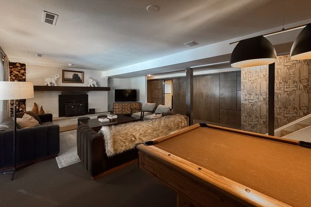 6811 W Gate Road, Roscoe, IL 61073