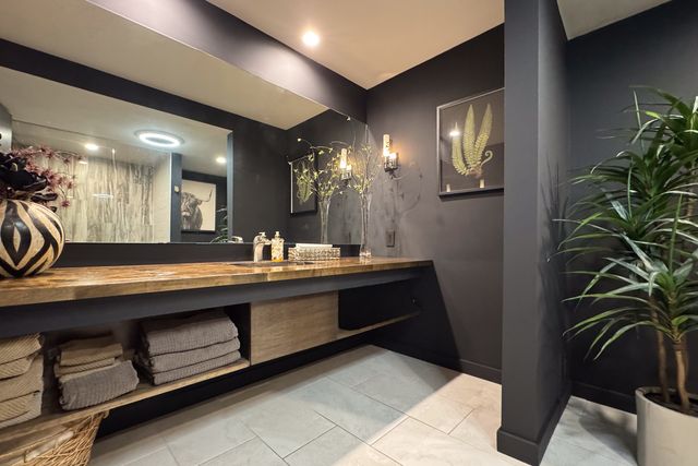 6811 W Gate Road, Roscoe, IL 61073