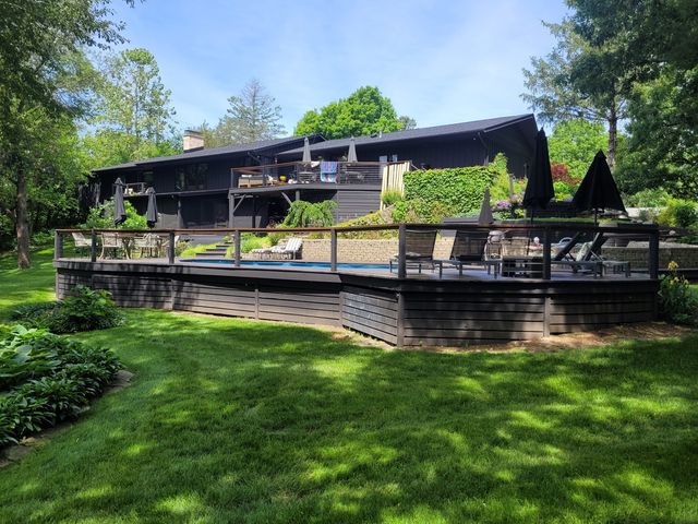 6811 W Gate Road, Roscoe, IL 61073