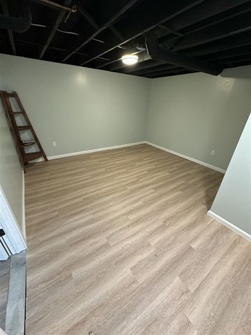 34574 Maple Lane, Sterling Heights, MI 48312