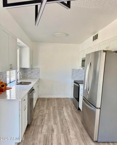 14202 N LAKEFOREST Drive, Sun City, AZ 85351