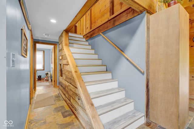 6774 S Becks Grove Road, Freetown, IN 47235