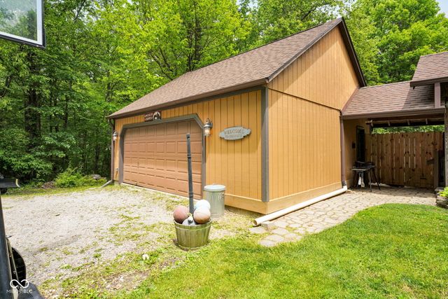 6774 S Becks Grove Road, Freetown, IN 47235