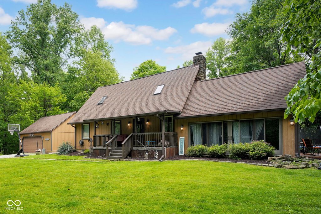 6774 S Becks Grove Road, Freetown, IN 47235