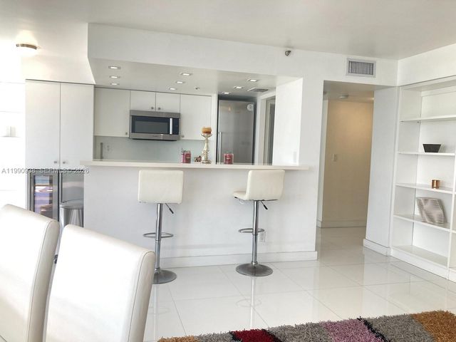 2555 Collins Ave 1114, Miami Beach, FL 33140