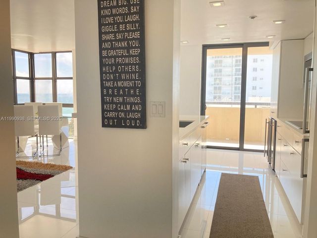 2555 Collins Ave 1114, Miami Beach, FL 33140