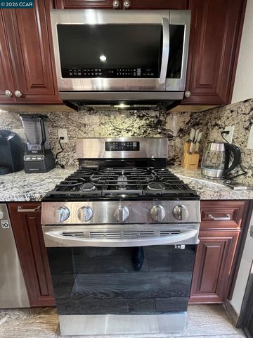 2837 Morro Dr, Antioch, CA 94531