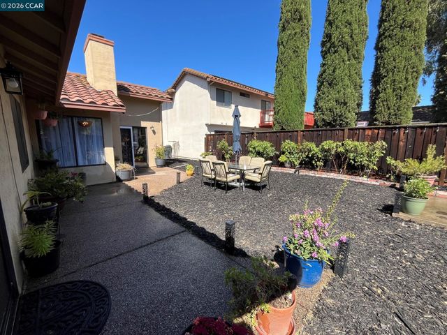 2837 Morro Dr, Antioch, CA 94531