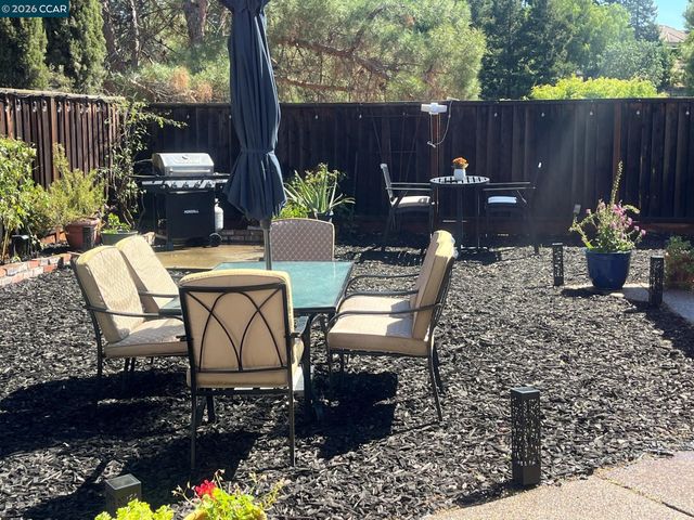 2837 Morro Dr, Antioch, CA 94531