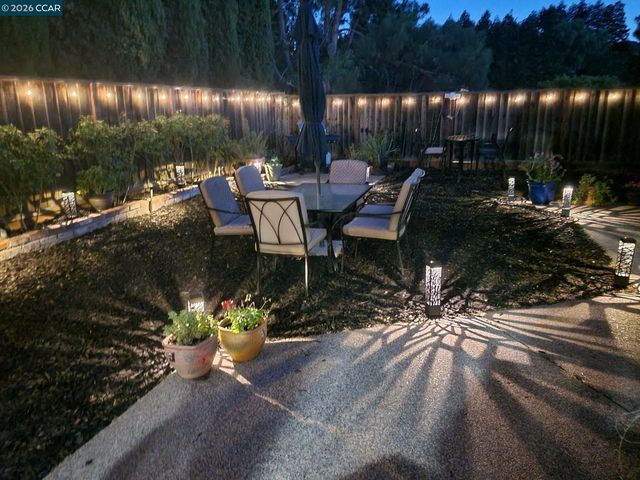 2837 Morro Dr, Antioch, CA 94531