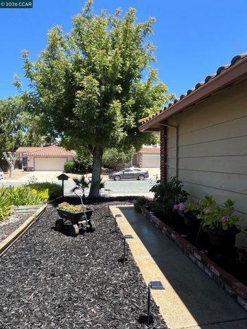 2837 Morro Dr, Antioch, CA 94531