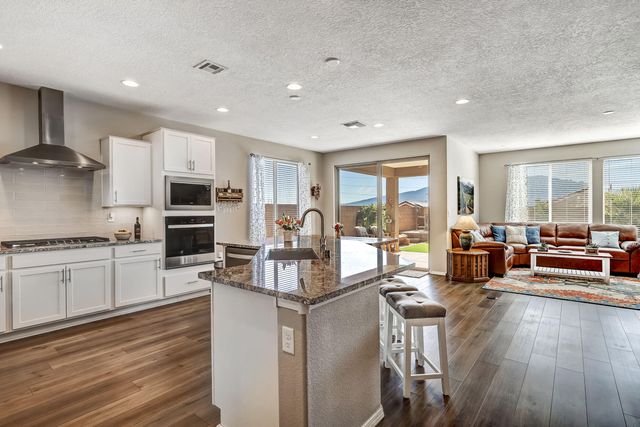 6772 Zachary Road NE, Rio Rancho, NM 87144