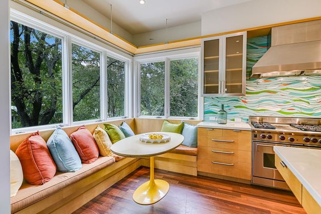 2806 Robbs RUN, Austin, TX 78703