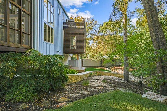 2806 Robbs RUN, Austin, TX 78703