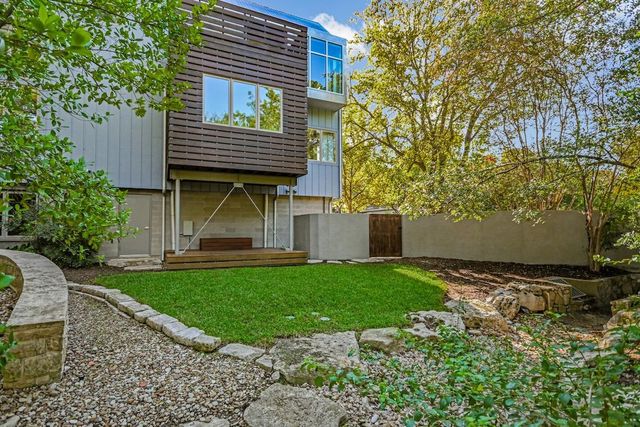 2806 Robbs RUN, Austin, TX 78703