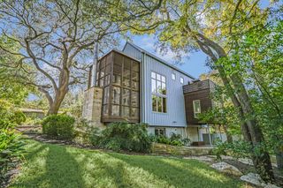 2806 Robbs RUN, Austin, TX 78703