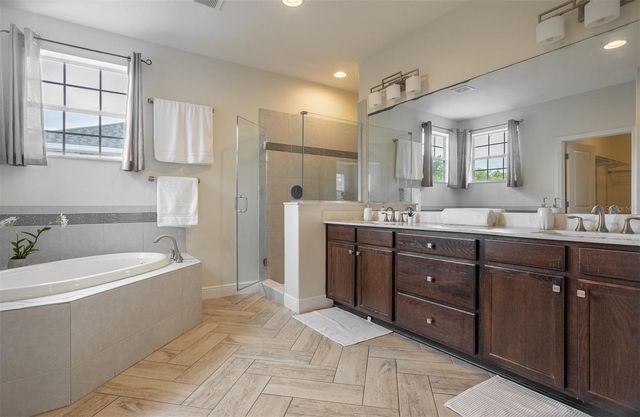 136 PHILIPPE GRAND COURT, Safety Harbor, FL 34695