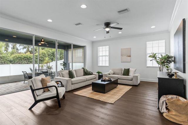 136 PHILIPPE GRAND COURT, Safety Harbor, FL 34695