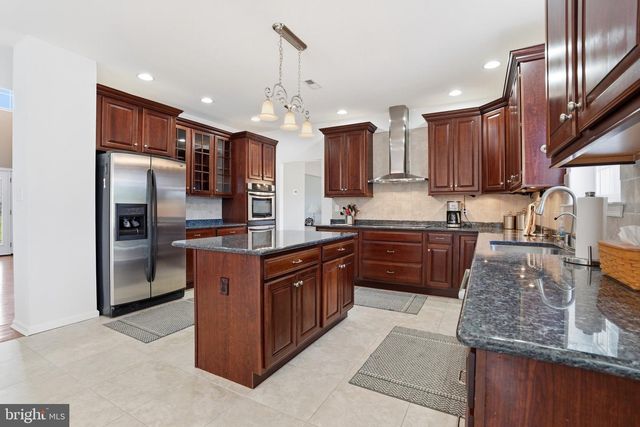 527 FAGLEYSVILLE RD, Perkiomenville, PA 18074
