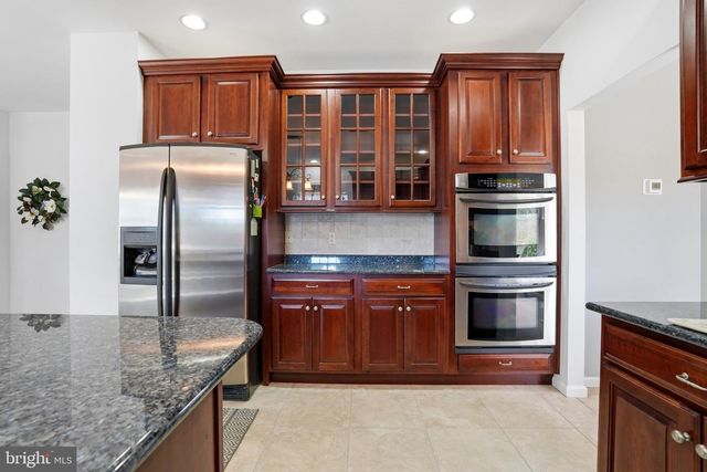 527 FAGLEYSVILLE RD, Perkiomenville, PA 18074