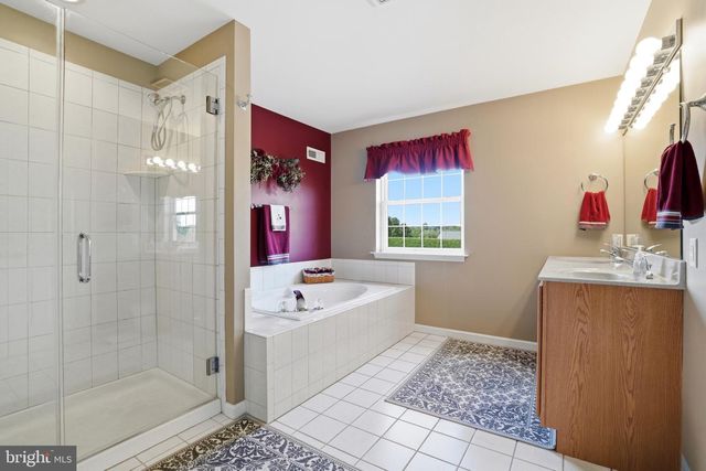 527 FAGLEYSVILLE RD, Perkiomenville, PA 18074