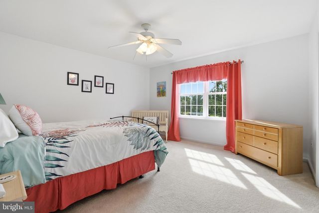 527 FAGLEYSVILLE RD, Perkiomenville, PA 18074