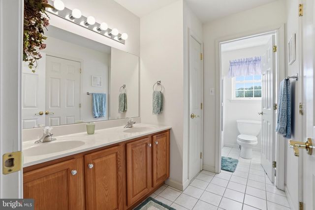 527 FAGLEYSVILLE RD, Perkiomenville, PA 18074
