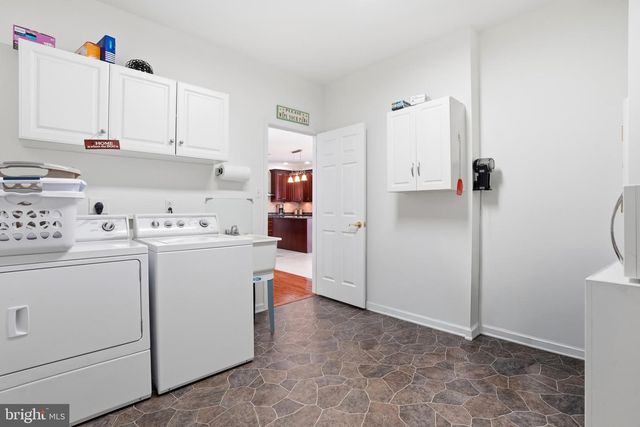 527 FAGLEYSVILLE RD, Perkiomenville, PA 18074