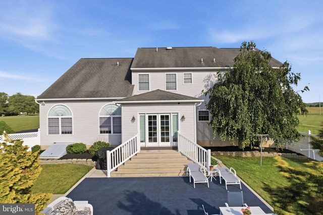 527 FAGLEYSVILLE RD, Perkiomenville, PA 18074