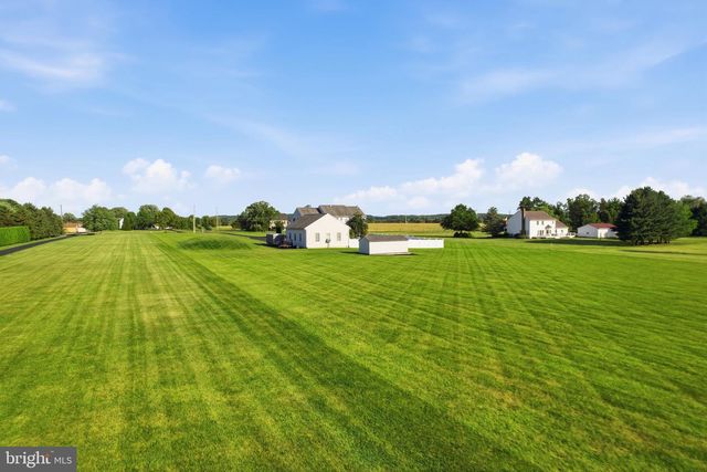 527 FAGLEYSVILLE RD, Perkiomenville, PA 18074