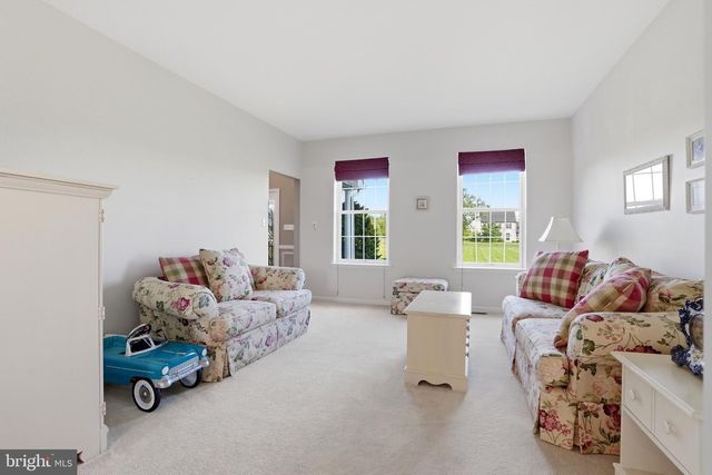527 FAGLEYSVILLE RD, Perkiomenville, PA 18074