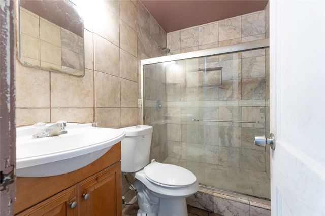 3225 Schieffer Avenue, Fort Worth, TX 76110