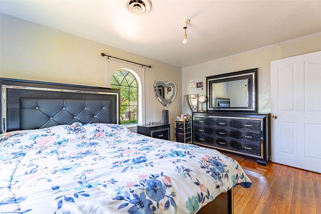3225 Schieffer Avenue, Fort Worth, TX 76110