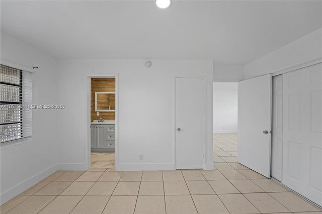 380 SE 12th Ave 2, Deerfield Beach, FL 33441