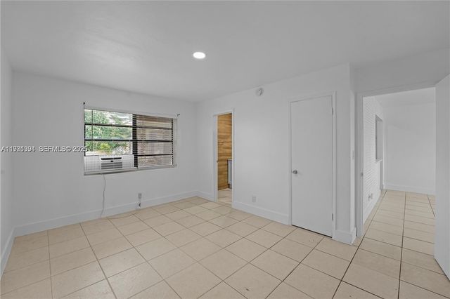 380 SE 12th Ave 2, Deerfield Beach, FL 33441